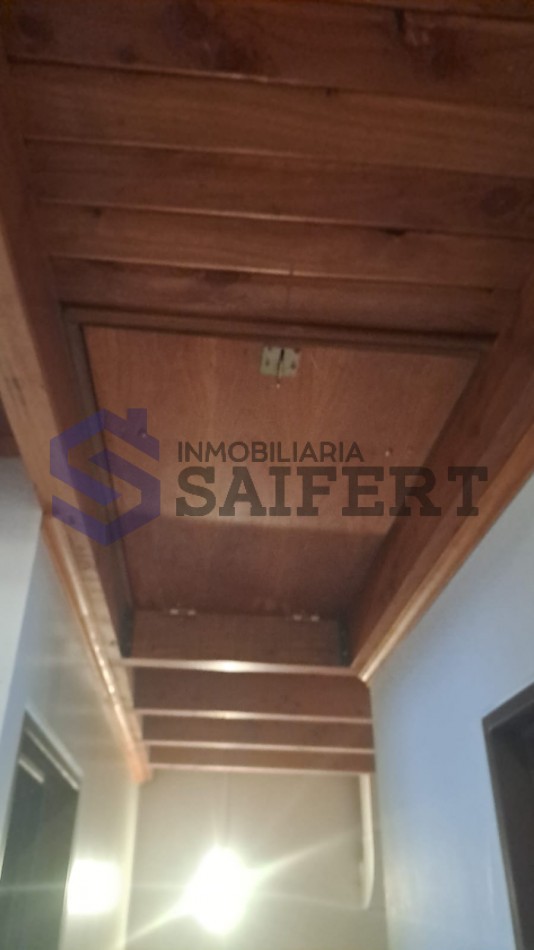 Casa con departamento en venta en Barrio Jose Fuchs